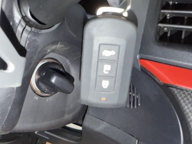 YES認證車 100%原鈑件 旗艦版 低里程(1年僅跑7千多)  I-KEY+摸門 天窗 HID頭燈 可保固歡迎賞車試乘  第16張相片