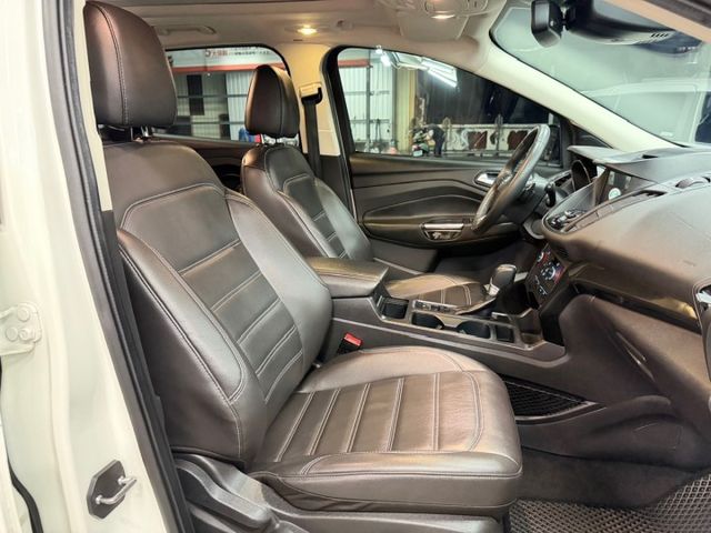 YES認證車 100%原鈑件 一手車買回 旗艦版 全景天窗 IKEY 摸門 電尾門 ACC 車況優 可保固 歡迎賞車試乘  第10張相片