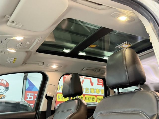 YES認證車 100%原鈑件 一手車買回 旗艦版 全景天窗 IKEY 摸門 電尾門 ACC 車況優 可保固 歡迎賞車試乘  第15張相片