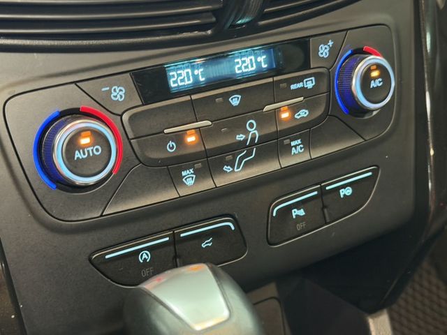 YES認證車 100%原鈑件 一手車買回 旗艦版 全景天窗 IKEY 摸門 電尾門 ACC 車況優 可保固 歡迎賞車試乘  第17張相片