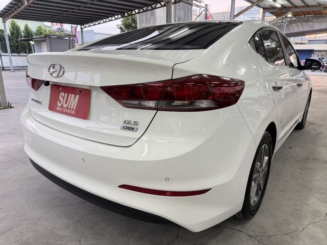 YES認證車 柴油渦輪超有力 超省稅 超省油 安卓系統 電子式後視鏡 後座出風口 車況優 歡迎賞車試乘  第5張相片