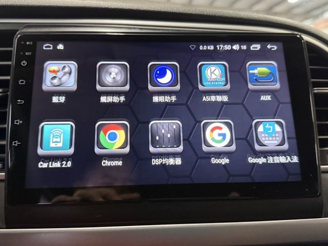 YES認證車 柴油渦輪超有力 超省稅 超省油 安卓系統 電子式後視鏡 後座出風口 車況優 歡迎賞車試乘  第14張相片