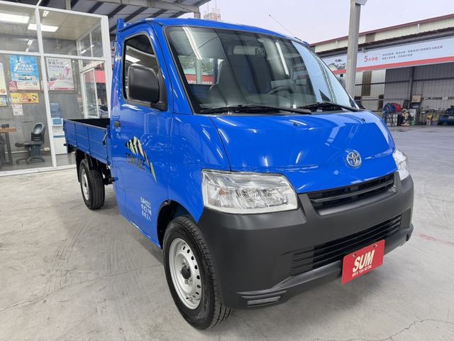 YES認證車 100%原鈑件 一手車買回 低里程(僅跑2萬7) 原廠保養 可保固2年5萬公里 歡迎賞車試乘  第4張相片