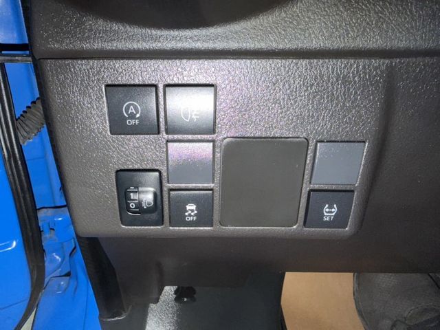 YES認證車 100%原鈑件 一手車買回 低里程(僅跑2萬7) 原廠保養 可保固2年5萬公里 歡迎賞車試乘  第12張相片