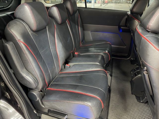 YES認證車 頂級旗艦版 原廠保養 超低里程 六氣囊 電動滑門 HID頭燈 後座出風口 七人座可保固5大系統1年2萬公里  第12張相片