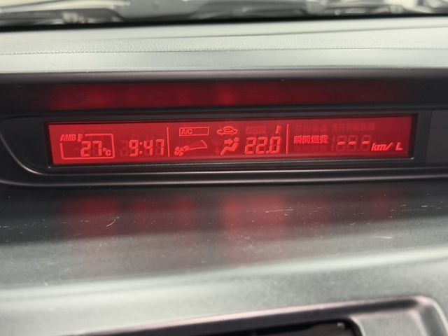 YES認證車 頂級旗艦版 原廠保養 超低里程 六氣囊 電動滑門 HID頭燈 後座出風口 七人座可保固5大系統1年2萬公里  第19張相片