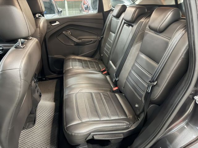 YES認證車 100%原鈑件 旗艦版  原廠保養 全景天窗 IKEY+摸門 雙區恆溫 電尾門 可保固5大系統2年5萬公里  第7張相片