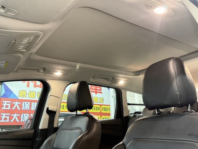 YES認證車 100%原鈑件 旗艦版  原廠保養 全景天窗 IKEY+摸門 雙區恆溫 電尾門 可保固5大系統2年5萬公里  第15張相片