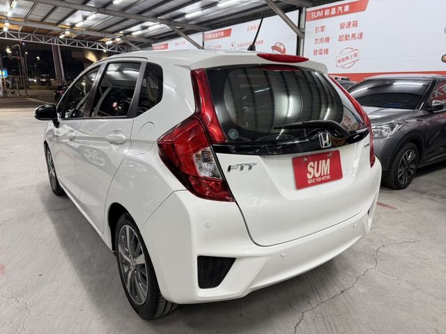 YES認證車 100%原鈑件 全程原廠保養(附工單) 頂級S版 超低里程(1年僅跑6千多) 可保固5大系統1年2萬公里  第6張相片