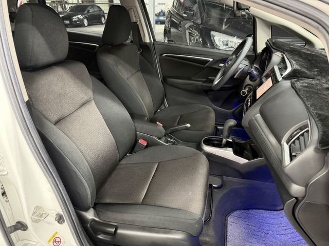 YES認證車 100%原鈑件 全程原廠保養(附工單) 頂級S版 超低里程(1年僅跑6千多) 可保固5大系統1年2萬公里  第10張相片