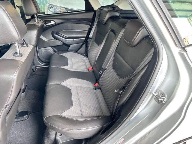 YES認證車 旗艦型 I-KEY+摸門 天窗 HID頭燈 恆溫空調 盲點偵測 CARPLAY 5大系統可保固2年5萬公里  第8張相片
