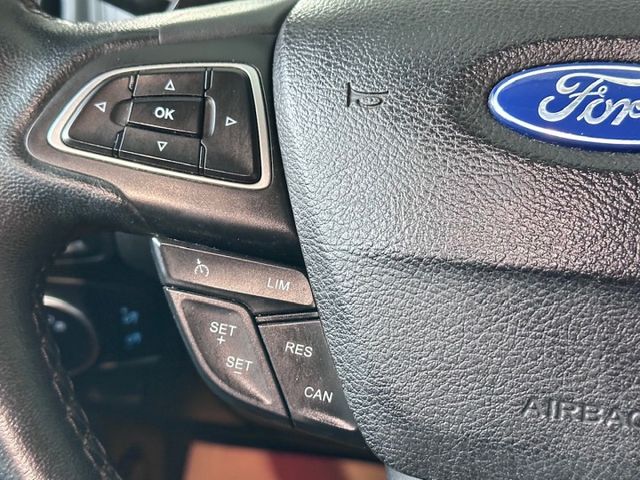 YES認證車 旗艦型 I-KEY+摸門 天窗 HID頭燈 恆溫空調 盲點偵測 CARPLAY 5大系統可保固2年5萬公里  第17張相片