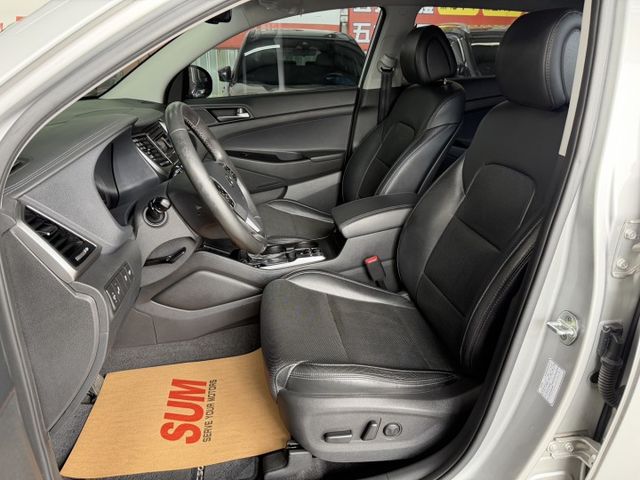 YES認證車 100%原鈑件 柴油旗艦版 4WD 電動尾門 全景式天窗 LED頭燈 盲點偵測 車況優 可保固 車況優  第7張相片