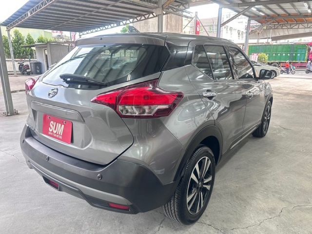 YES認證車 原鈑件 I-KEY+摸門 皮椅 恆溫 CAR PLAY 原廠保養 可保固5大系統2年5萬公里 歡迎賞車試乘  第5張相片