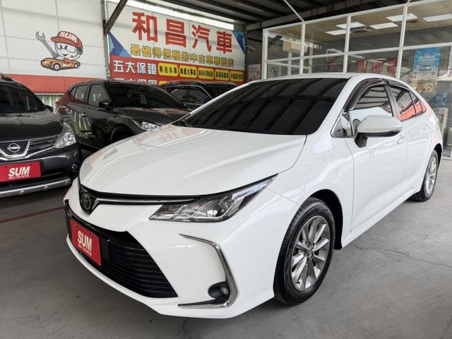 YES認證車 100%原鈑件 尊爵版 IKEY+摸門 盲點偵測 全速域 CAR PLAY 可保固2年5萬公里  第1張相片