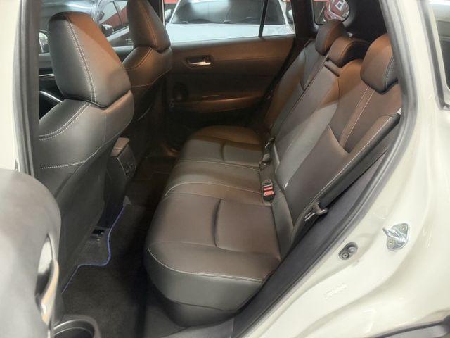 YES認證車 100%原鈑件 一手車買回 尊爵版 小改款 全數位儀錶 鋰電池 盲點偵測 全速域 環景360  第8張相片