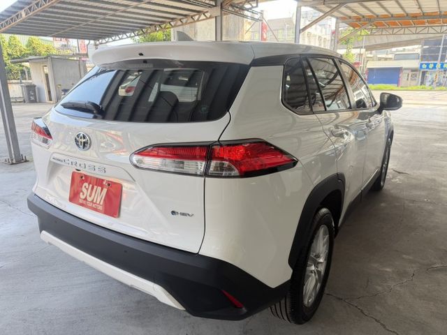 YES認證車 100%原鈑件 一手車 油電版 小改款 新車頭 鋰電池 ACC全速域 全車原廠保固至2030.03.24  第6張相片
