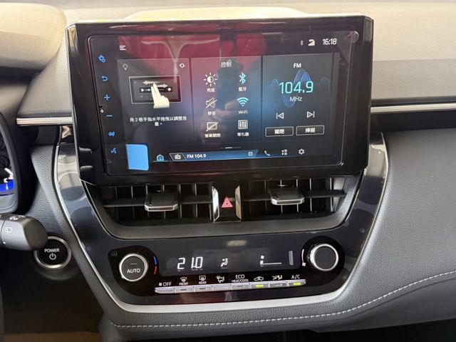 YES認證車 100%原鈑件 一手車 油電版 小改款 新車頭 鋰電池 ACC全速域 全車原廠保固至2030.03.24  第17張相片