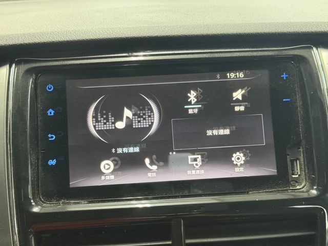 YES認證車 100%原鈑件 經典版 高妥善 低油耗 大空間 可保固5大系統2年5萬公里 歡迎賞車試乘  第13張相片