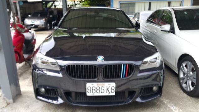 BMW 5 SERIES SEDAN F10  第1張相片