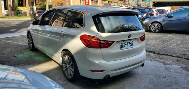 2 SERIES GRAN TOURER  第4張相片