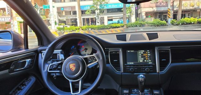 MACAN  第8張相片