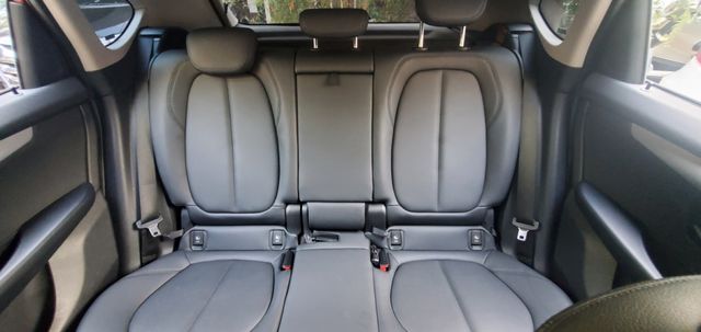 2 SERIES ACTIVE TOURER  第14張相片
