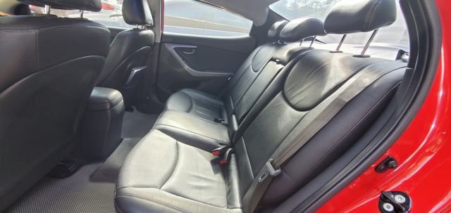 ELANTRA  第7張相片