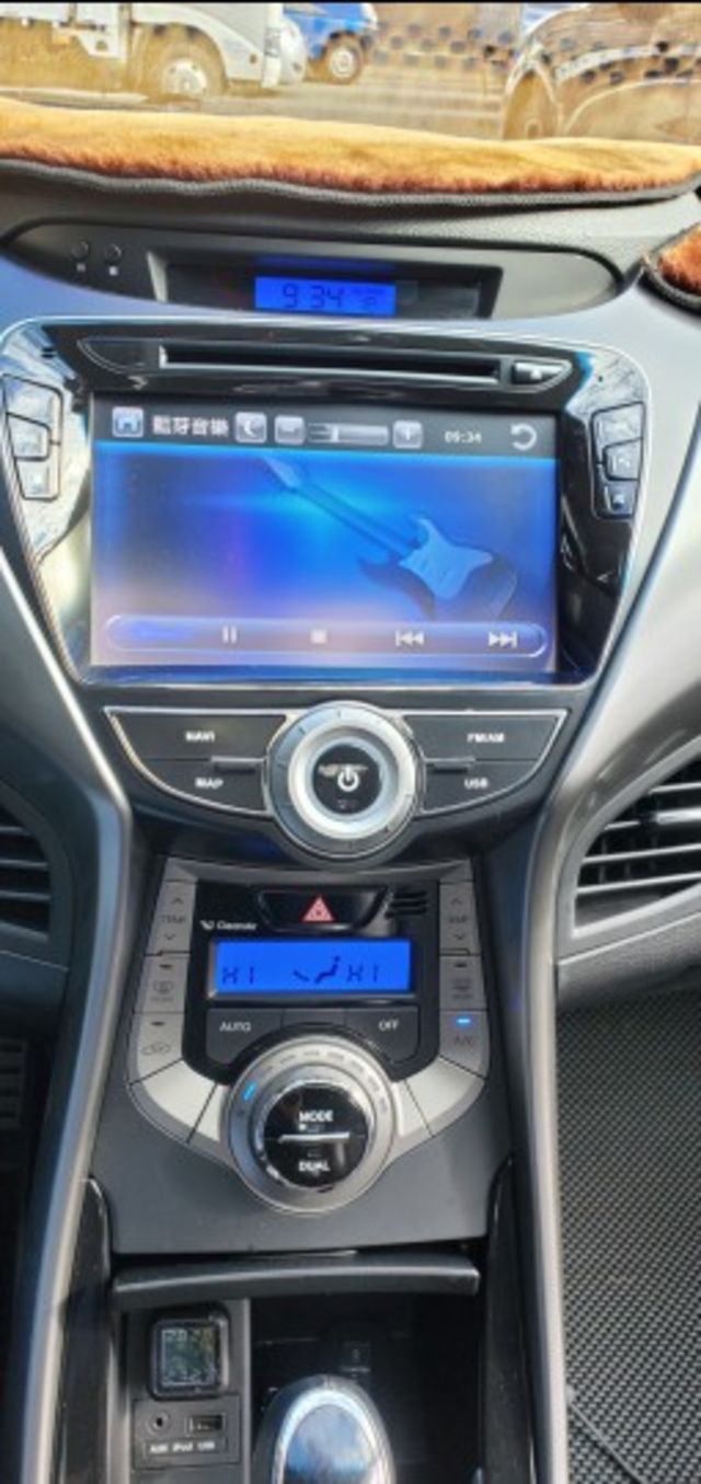 ELANTRA  第13張相片