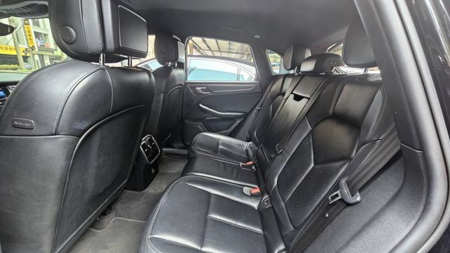 MACAN  第7張相片