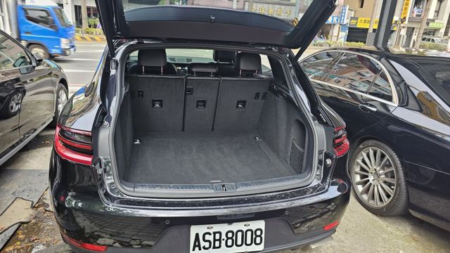 MACAN  第8張相片