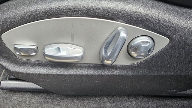MACAN  第11張相片