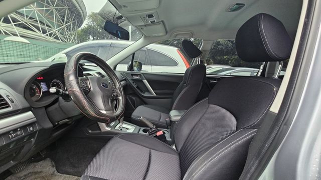 FORESTER  第6張相片