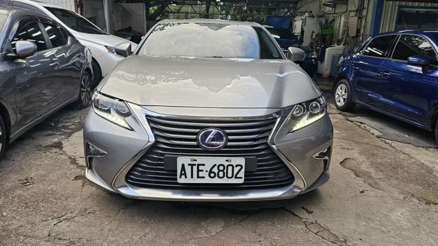 ES  第1張相片