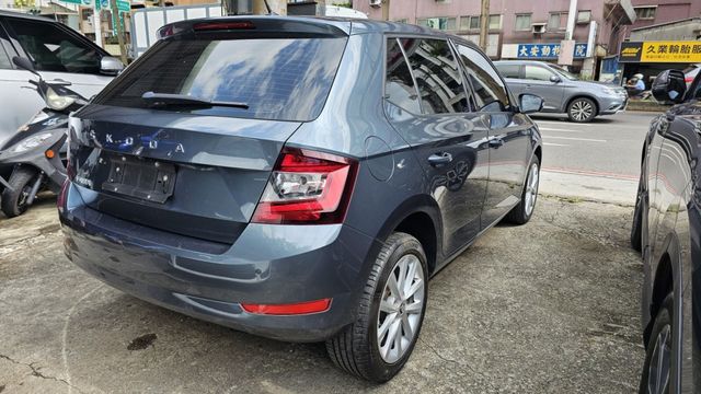 FABIA  第3張相片