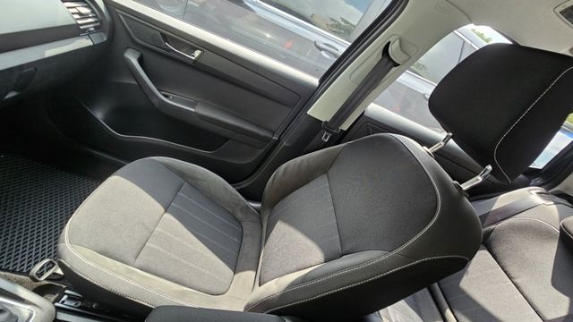 FABIA  第14張相片
