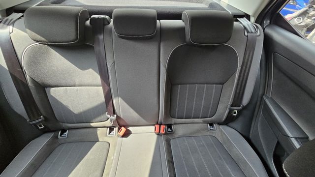 FABIA  第15張相片