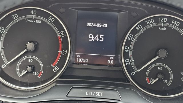 FABIA  第16張相片