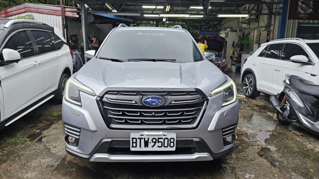 FORESTER  第1張相片