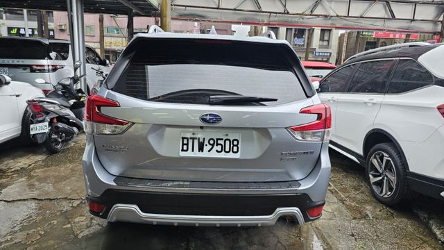 FORESTER  第4張相片