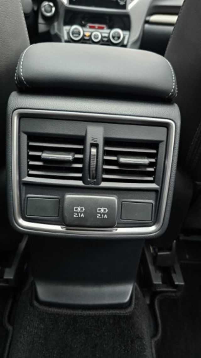 FORESTER  第10張相片