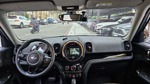 COUNTRYMAN  第8張相片