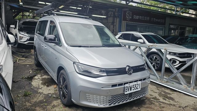 新車公司試乘車床及配備未使用過  第2張相片