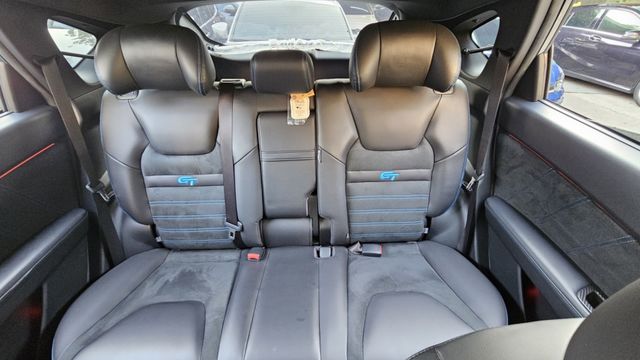 U6 GT  第18張相片