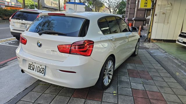 1 SERIES F20  第5張相片