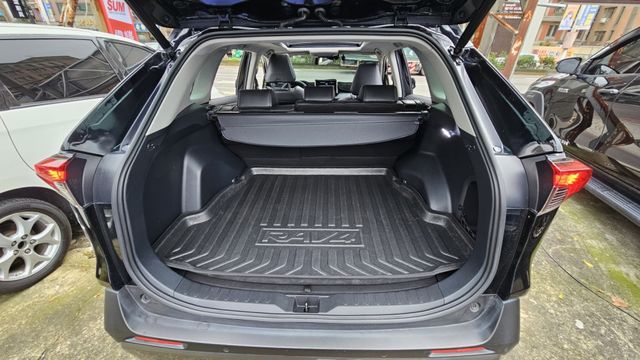RAV4  第9張相片