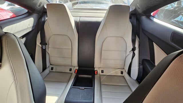 C-CLASS COUPE C204  第15張相片