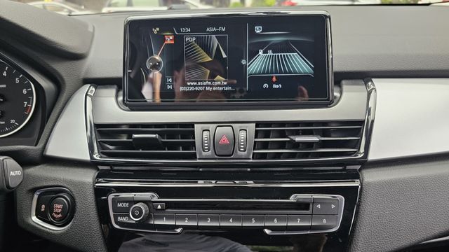 2 SERIES ACTIVE TOURER  第14張相片