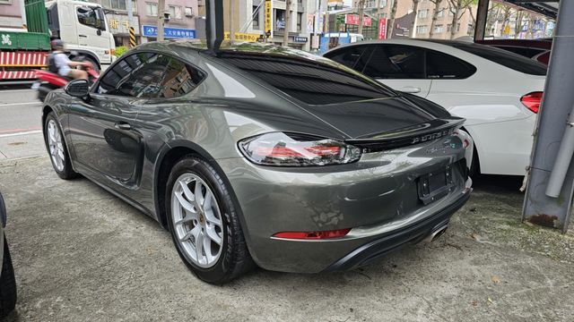 CAYMAN  第3張相片