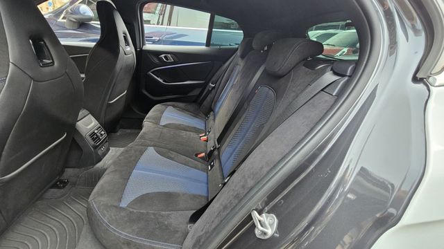 1 SERIES  第7張相片
